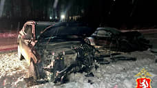 На Урале после аварии Toyota и Kia госпитализировали ребенка в тяжелом состоянии