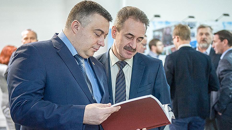 Заместители руководителя СУ СКР по Свердловской области Алексей Колбасин и Григорий Казеко