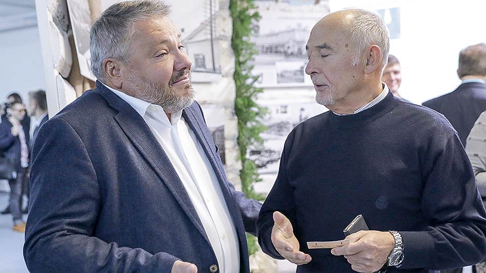 Глава Монархической партии России Антон Баков и советник губернатора Свердловской области Анатолий Гайда