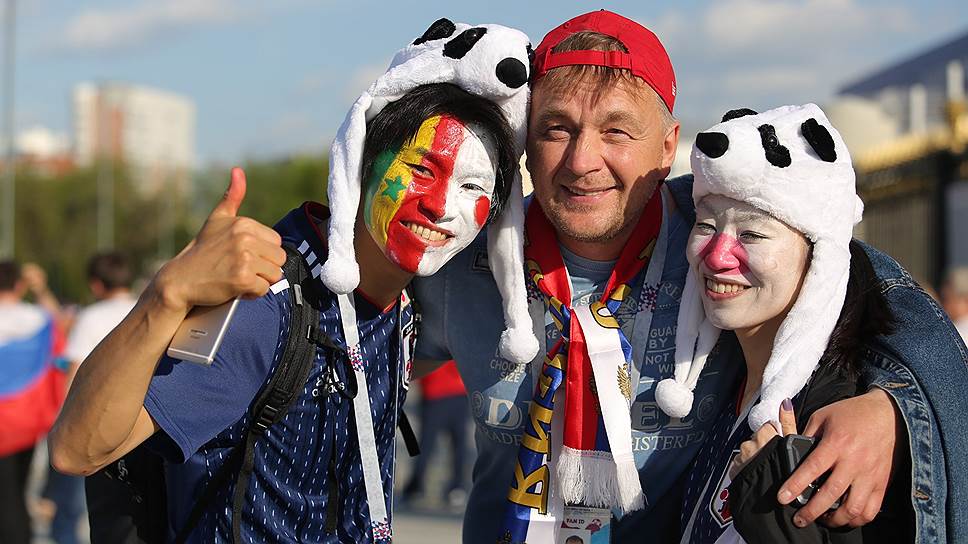 Чемпионат мира по футболу в России FIFA-2018. Болельщики на улицах Екатеринбурга.