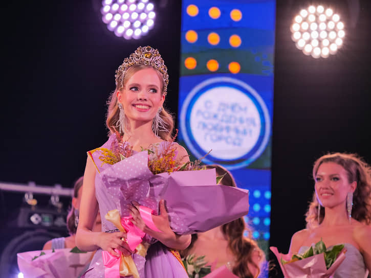 Победительница конкурса «Мисс Екатеринбург-2021» Виолетта Сараева
