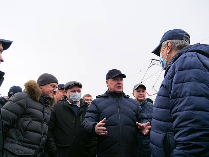 Глава Екатеринбурга Алексей Орлов (в центре)