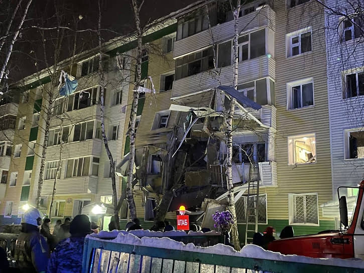 Последствия взрыва в доме в Нижневартовске
