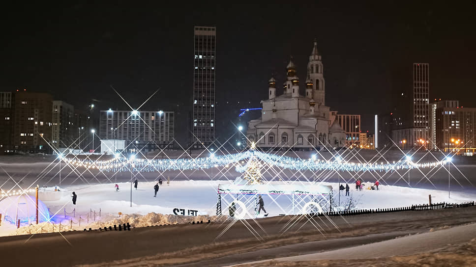 Ледовый каток в Академическом районе Екатеринбурга