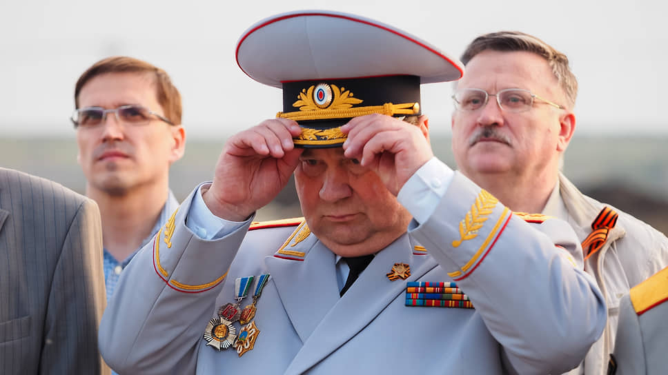 Владимир Воротников, бывший глава ГУВД Свердловской области, почетный консул Монголии, генерал-лейтенант милиции в отставке скончался 1 октября на 73-м году жизни 