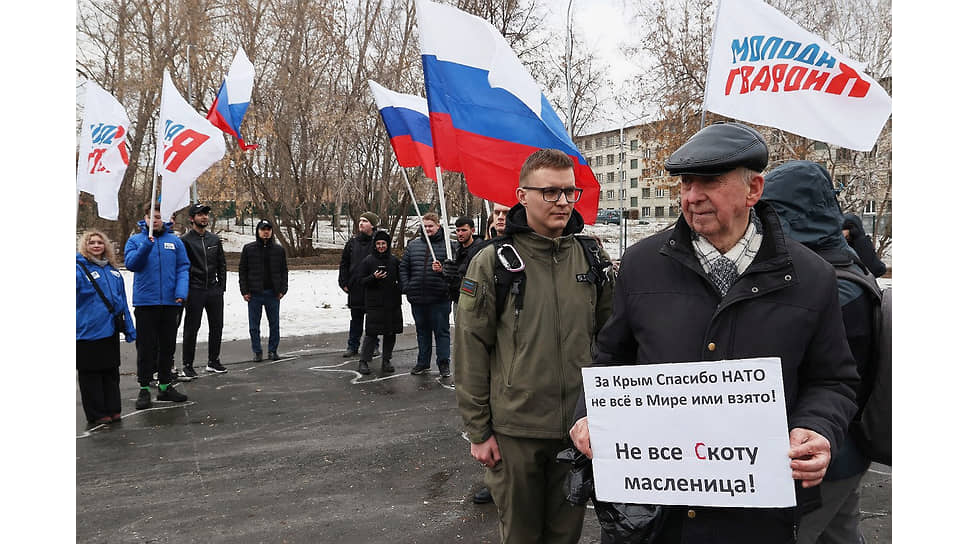 Праздничные мероприятия, посвященные 9-й годовщине присоединения Республики Крым и Севастополя к России. Участники во время мероприятий