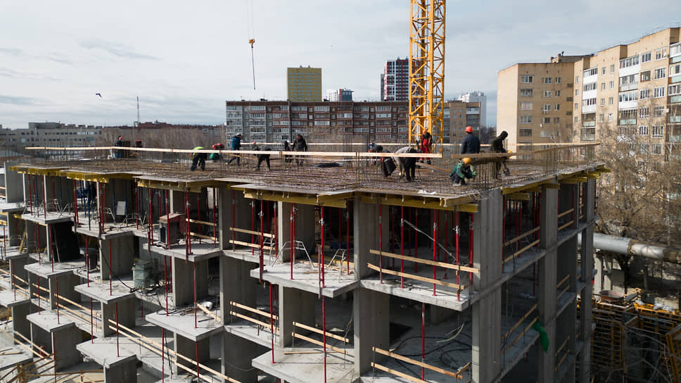 Ход строительства на площадке застройщика Baza Development