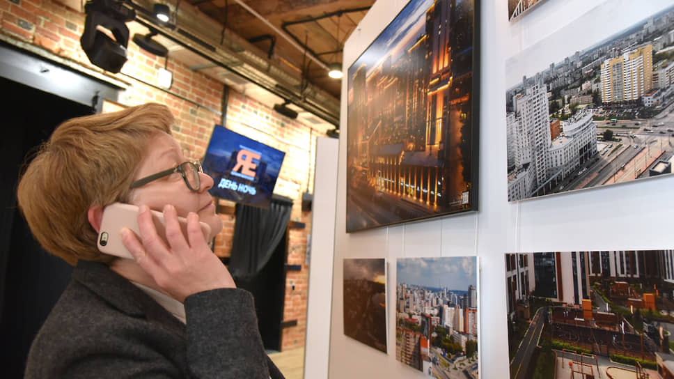 Открытие персональной фотовыставки «День и ночь» Евгении Яблонской в креативном кластере «Домна»