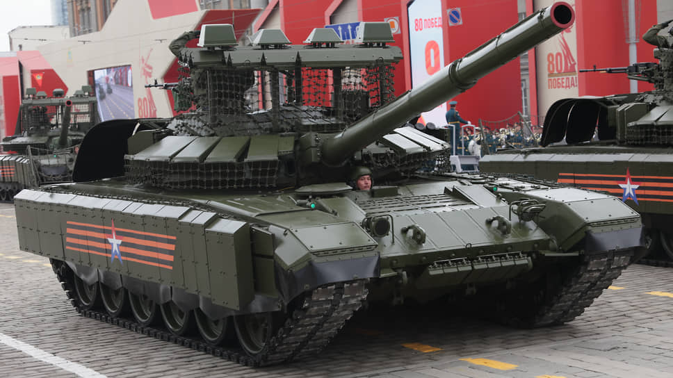 Парад Победы в Екатеринбурге. Колонна военной техники