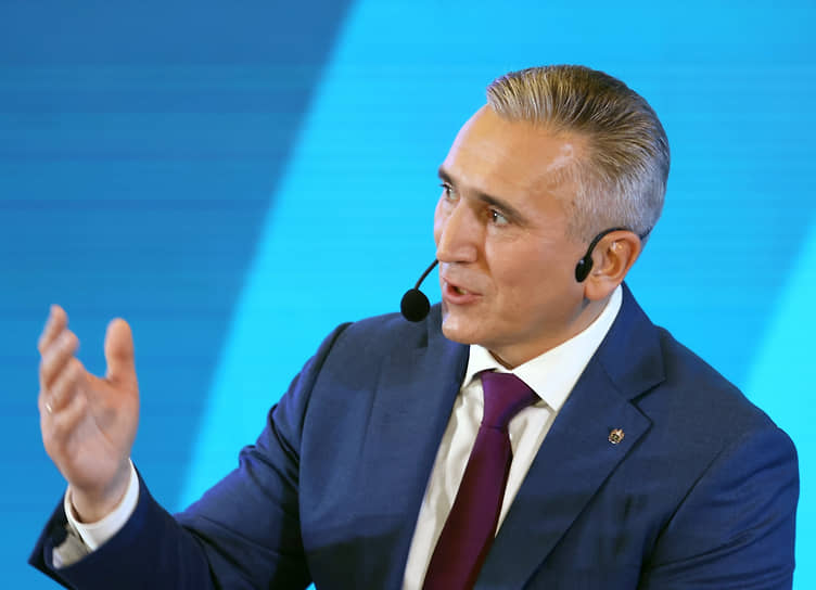 Александр Моор