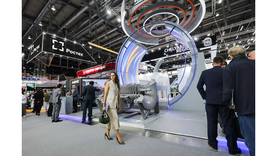 Работа международной промышленной выставки «Иннопром-2025» в международном выставочном центре «Екатеринбург-Экспо»
