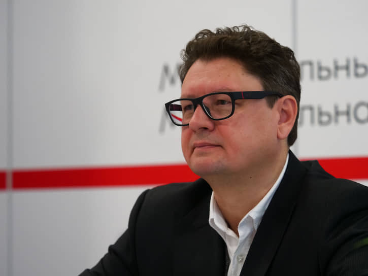 Вице-президент «Евраза» по информационным технологиям Артем Натрусов во время интервью