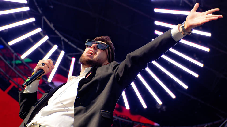 Выступление группы Pyrokinesis