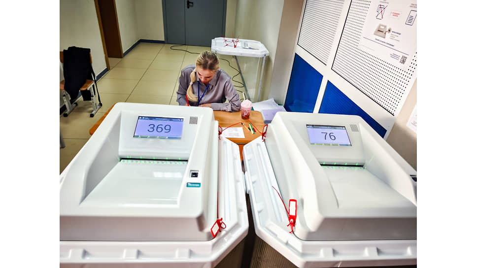 Досрочные выборы губернатора Свердловской области. Работа избирательного участка в Академическом районе