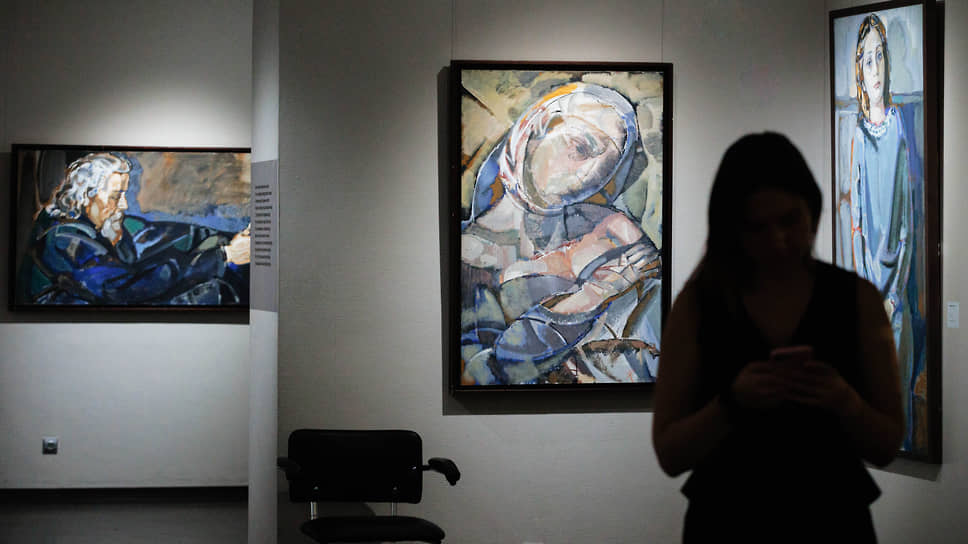 Выставка произведений первого вице-президента Российской академии художеств, Народного художника РФ Виктора Калинина «Отсветы»