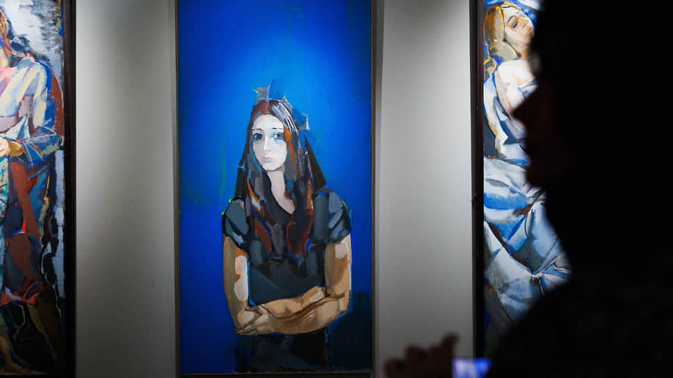 Экспозиция включает в себя около 60 масштабных живописных произведений из мастерской автора, охватывающих разные творческие периоды, жанры и темы, и дополнена тремя знаковыми картинами конца 1970–1980-х годов из собрания ЕМИИ