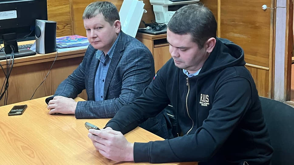  Евгений Мальцев (справа) на заседании суда