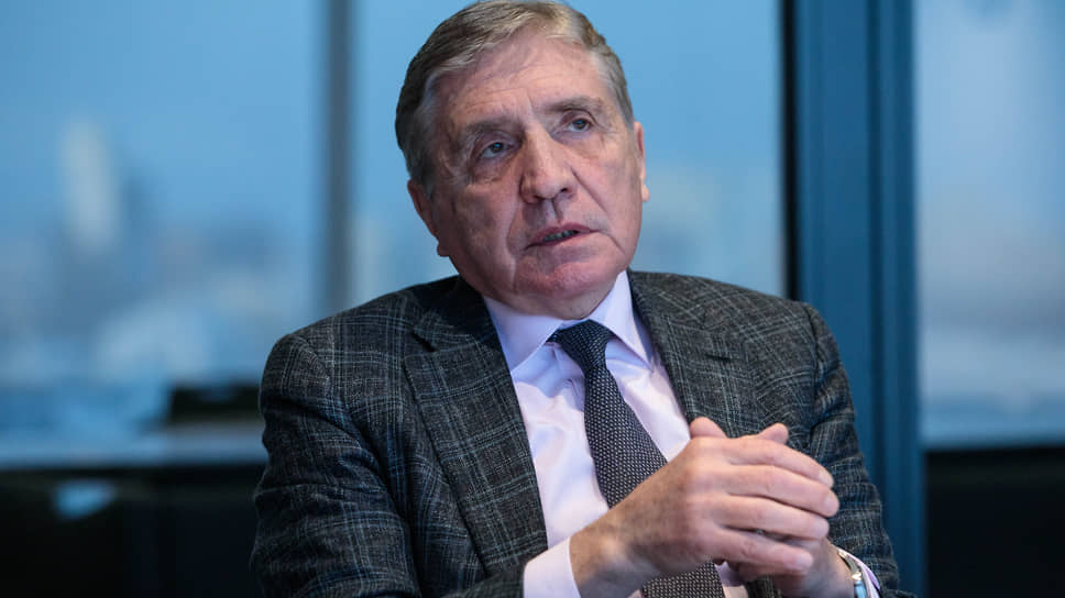 Исполнительный директор Президентского центра Бориса Ельцина  Александр Дроздов