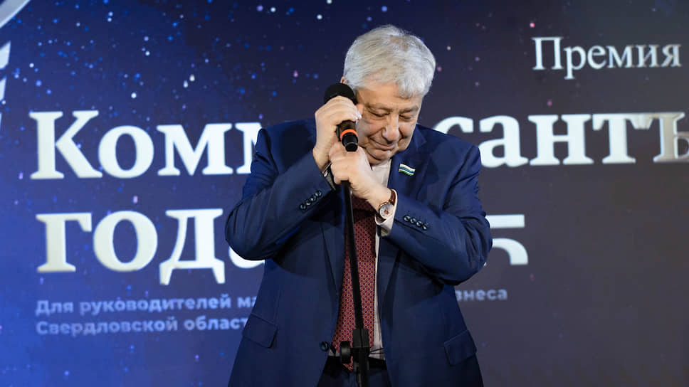 «Практика показала, что трудные времена рождают новые инициативы, новых героев, технологические прорывы, которые потом скажутся на динамике региона»,— заявил первый зампредседателя законодательного собрания Свердловской области Аркадий Чернецкий