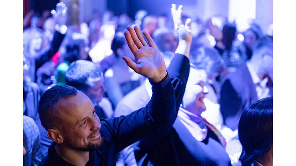 Гости мероприятия во время церемонии