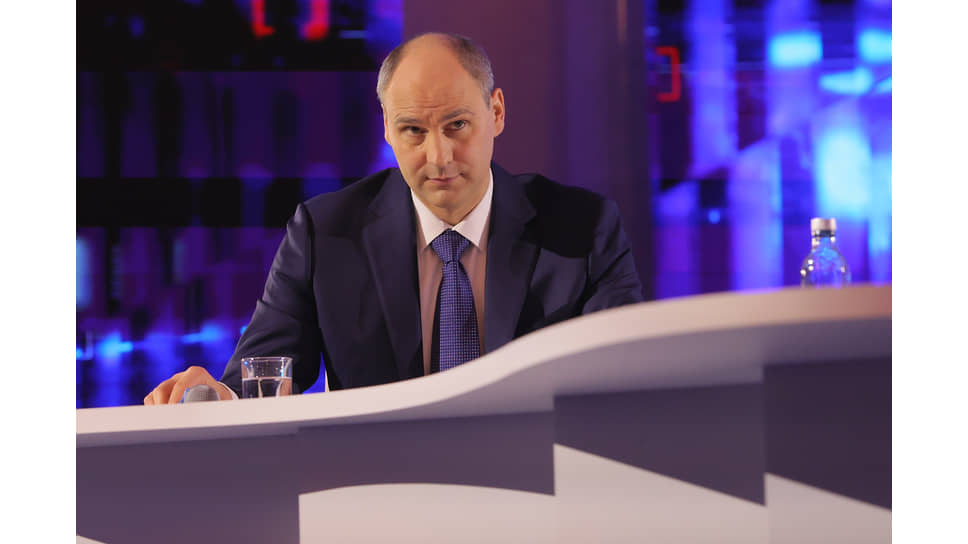 Пресс-конференция и прямая линия губернатора Свердловской области Дениса Паслера на площадке Дома Севастьянова в Екатеринбурге