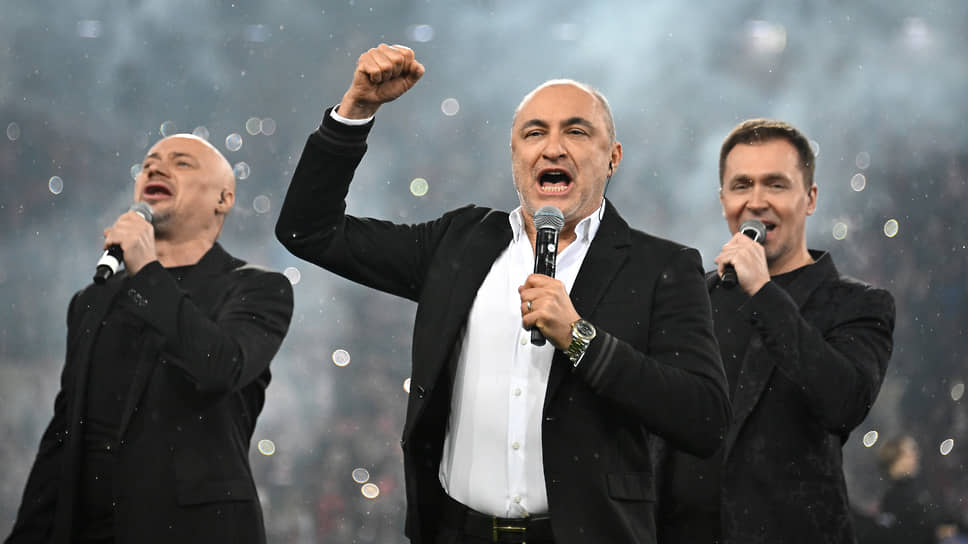 Михаил Турецкий во время выступления