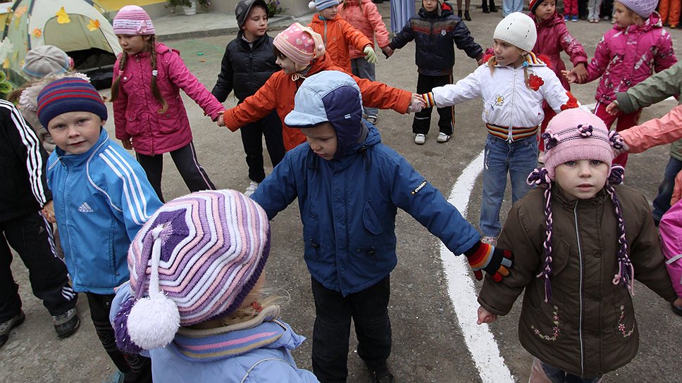 Дефицит мест в детсадах остро ощущается в таких городах, как Екатеринбург, Первоуральск, Березовский