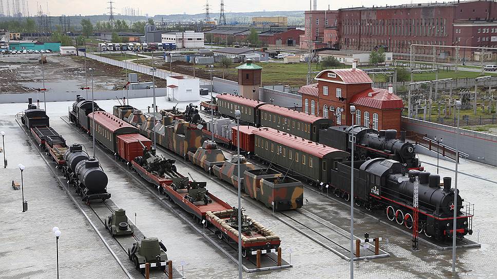 К 70-летию Победы музей военной техники УГМК пополнился железнодорожной экспозицией