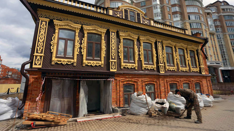 Реконструкция дома Флоринского на ул. Сакко и Ванцетти, 69 в Екатеринбурге