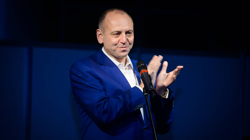 Идейным вдохновителем Екатерининской Ассамблеи является президент Свердловского областного союза промышленников и предпринимателей Дмитрий Пумпянский