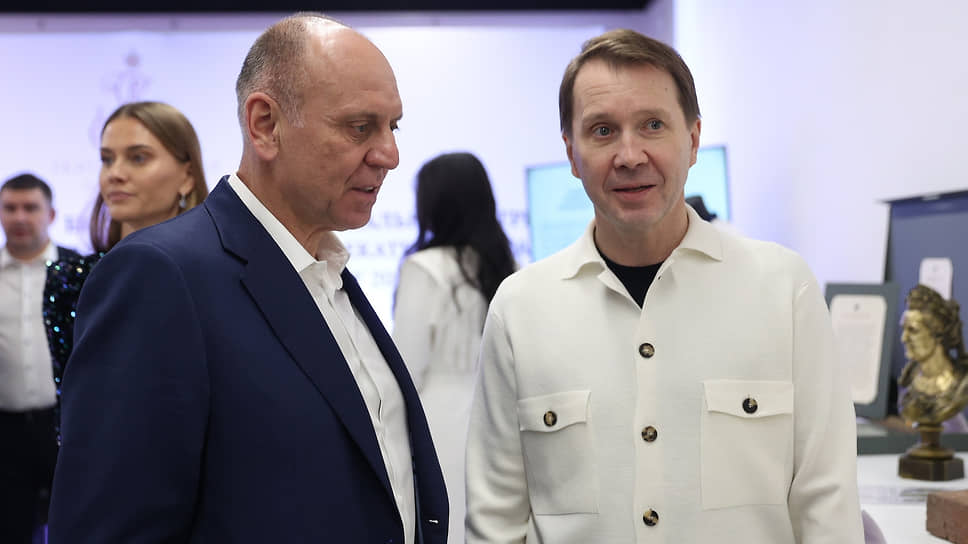 Евгений Миронов, народный артист России, учередитель фонда "Жизнь в движении"