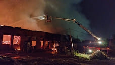 В Ижевске загорелся склад с пиломатериалами