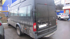 Водитель фургона в Ижевске сбил 67-летнюю женщину при движении задним ходом