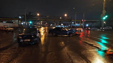 Два автомобиля столкнулись на улице Новоажимова в Ижевске