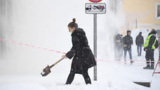 Глава Удмуртии предложил чиновникам выходить на уборку снега, «если по-другому не можем»