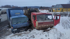 Два грузовика столкнулись на трассе в Удмуртии