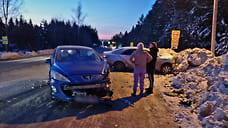 Водитель пострадал в столкновении двух автомобилей на федеральной трассе в Удмуртии