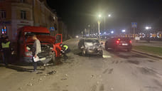 Три человека пострадали в столкновении с микроавтобусом в Воткинске на улице Мира