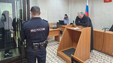 Экс-руководителя и главную медсестру удмуртского онкодиспансера оставили в СИЗО