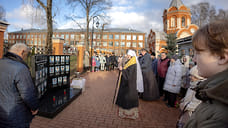 В Ижевске открыли мемориал в честь погибших во время теракта в школе №88