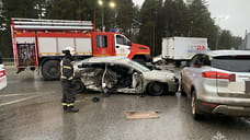 Три автомобиля столкнулись в Сарапуле, в числе пострадавших дети