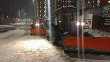 83 единицы техники вышли ночью для расчистки дорог в Ижевске