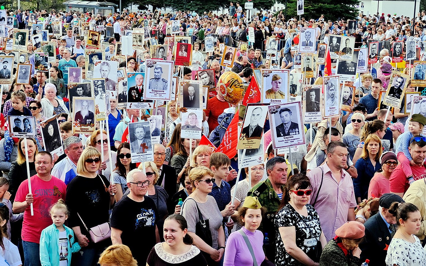 «Бессмертный полк» прошел от ул. Бородина до здания администрации Ижевска.