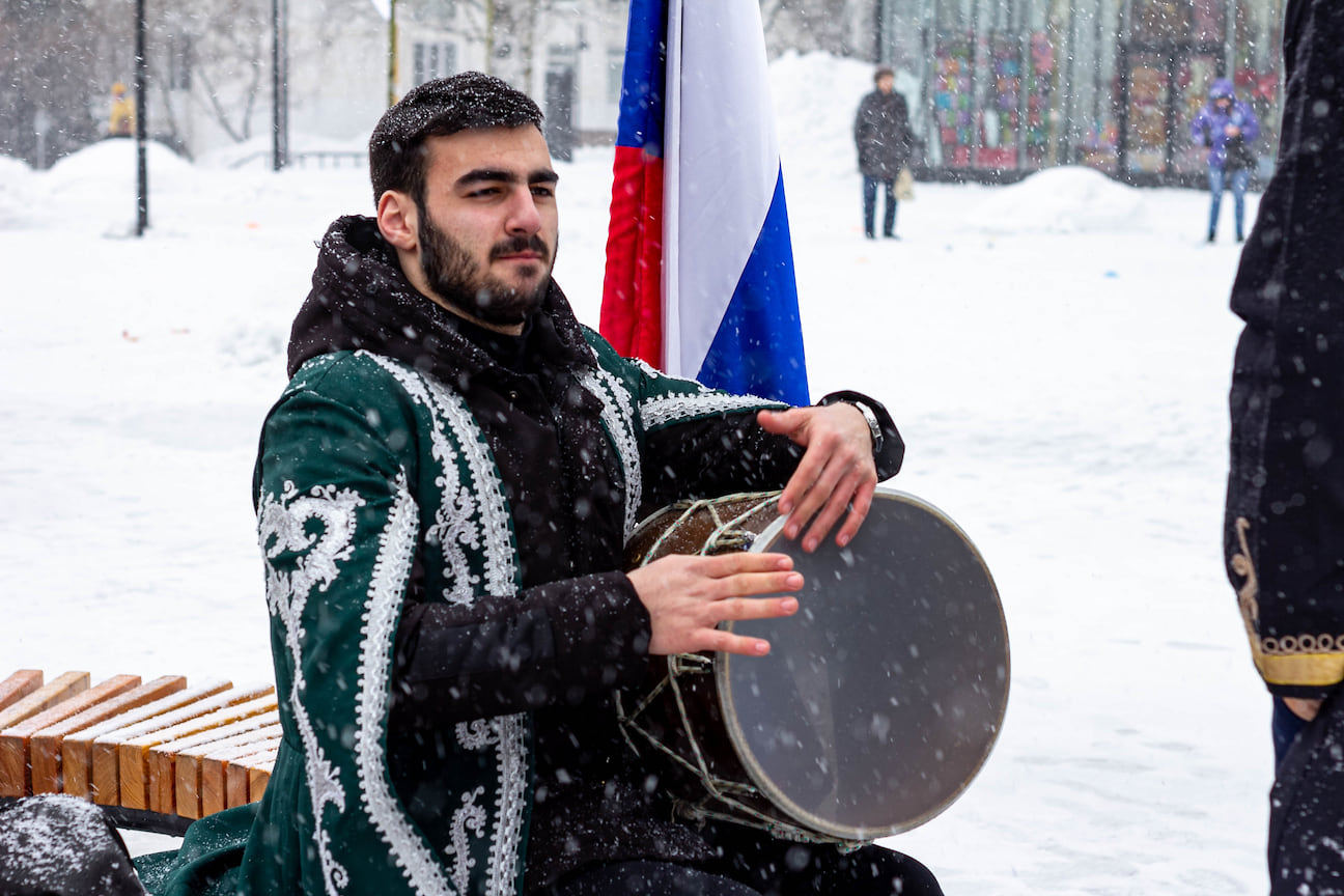 Также горожан ждали различные конкурсы и игры