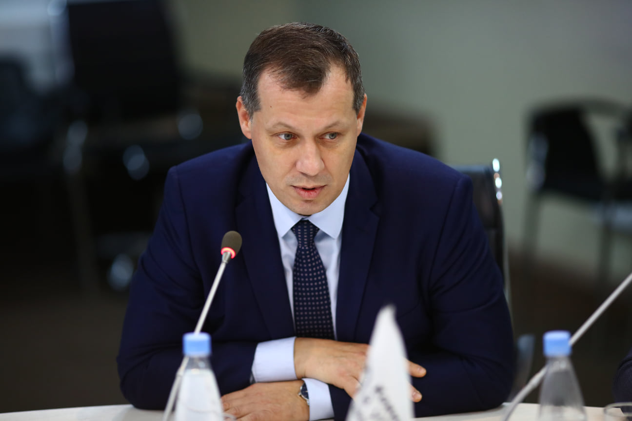 Александр Ессен