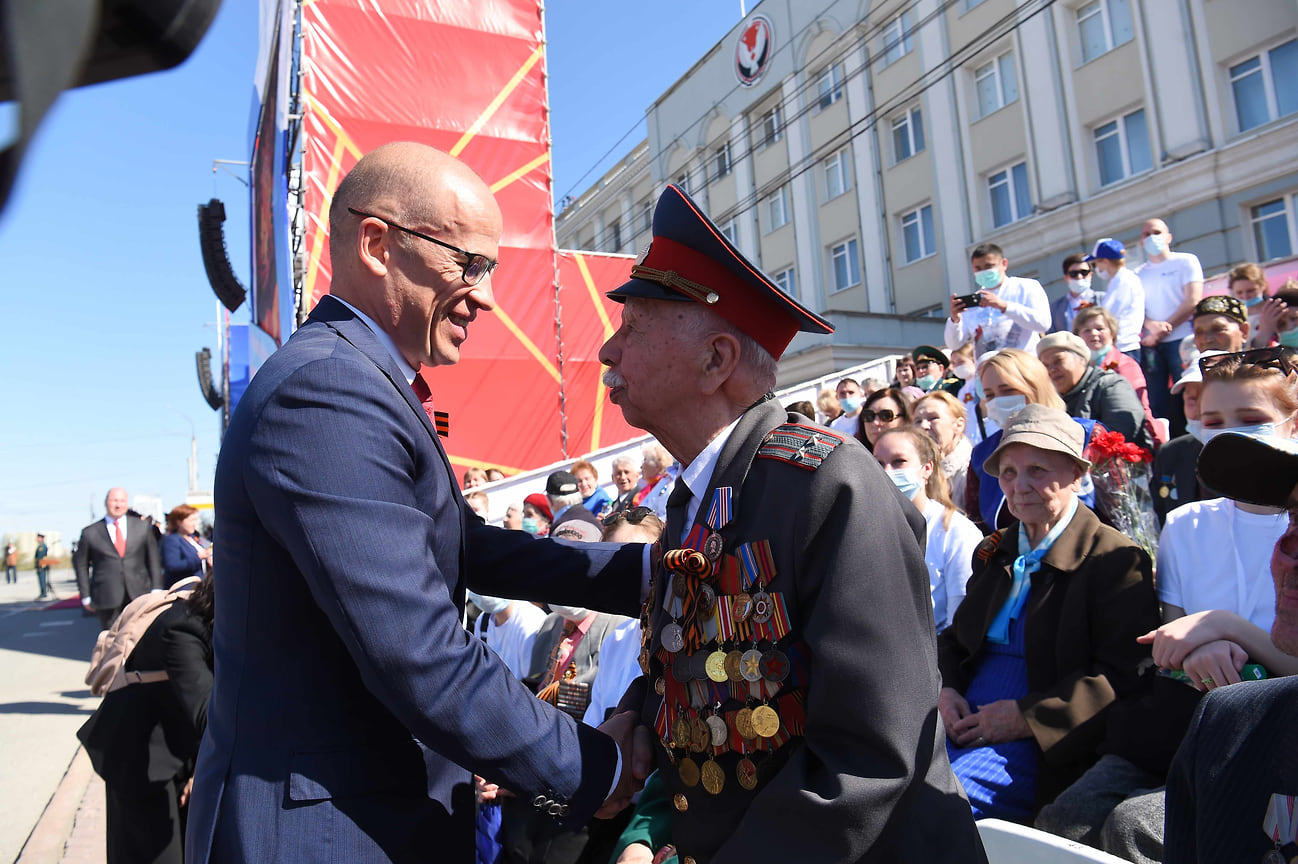 Глава республики также отметил, что Победа в Великой Отечественной войне – &quot;одна из важнейших вех в истории, которая объединяет всех нас, независимо от возраста, культурных традиций, вероисповедания, политических взглядов&quot;