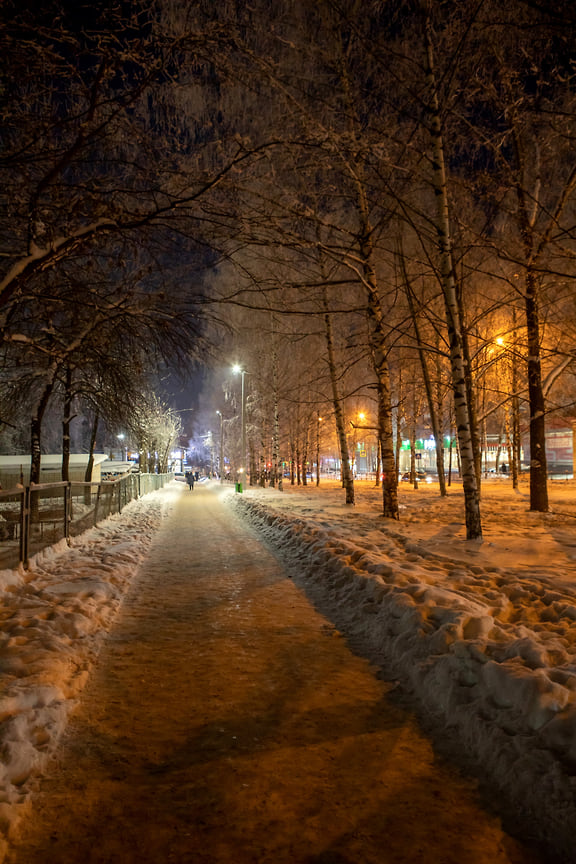 Новое наружное освещение на ул. Н. Курченко