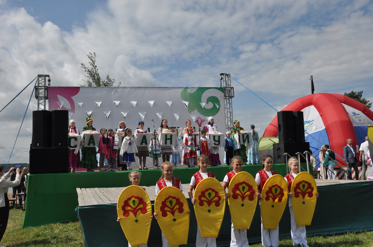 В Воткинске отметили Сабантуй - праздник окончания посевных работ у татар