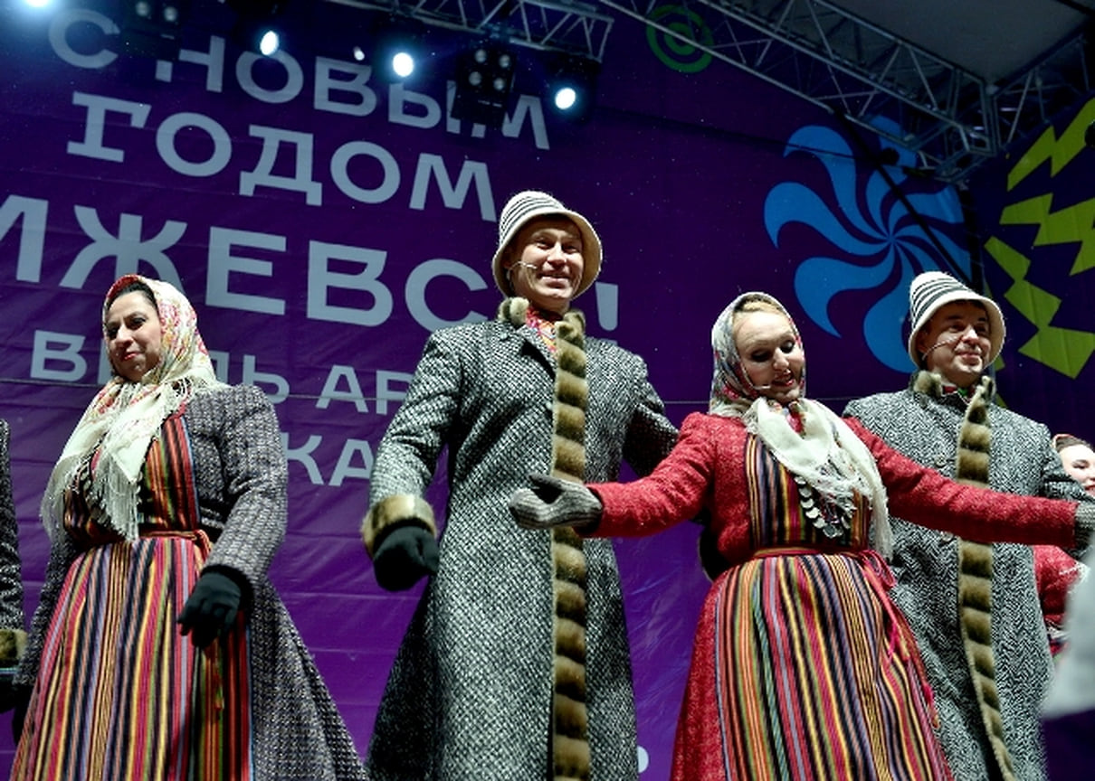 Праздничная программа в День бабушек в Ижевске в рамках фестиваля «Время быть вместе» 