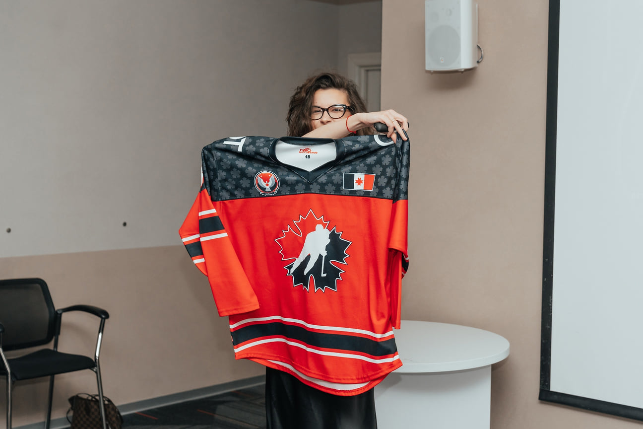 Компания «Квиктранс» рассказала о своем проекте по поддержке детской хоккейной команды спортивной школы «Гвоздика» 